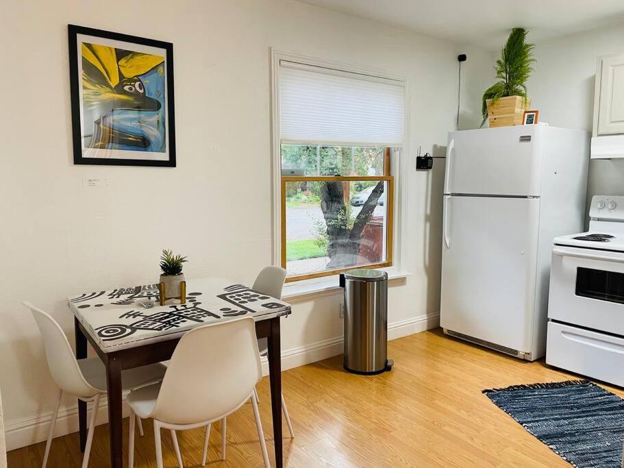 Artist'S Retreat Near The Heart Of The City Sacramento Exteriör bild
